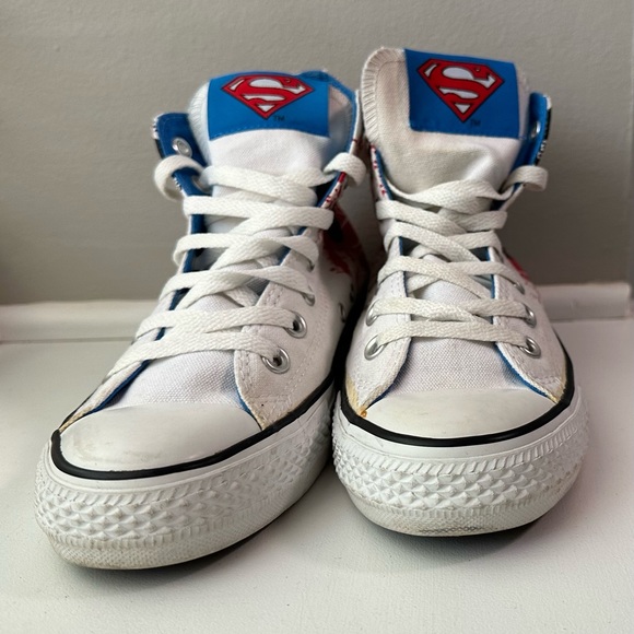 Converse All Star High Top Women Size 7 Men 5 Unisex Superman DC Comic Shoe - Picture 2 of 8